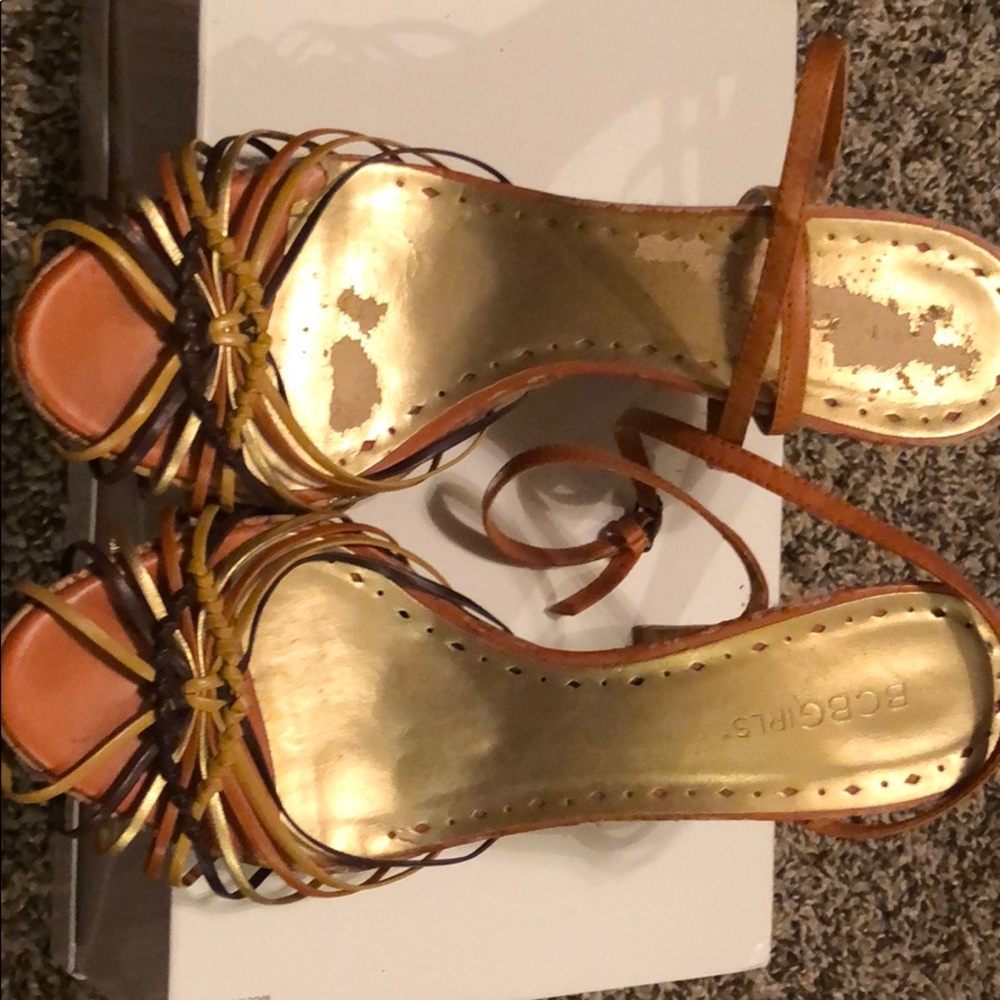 Bcbg girl size 9 sandals multicolor